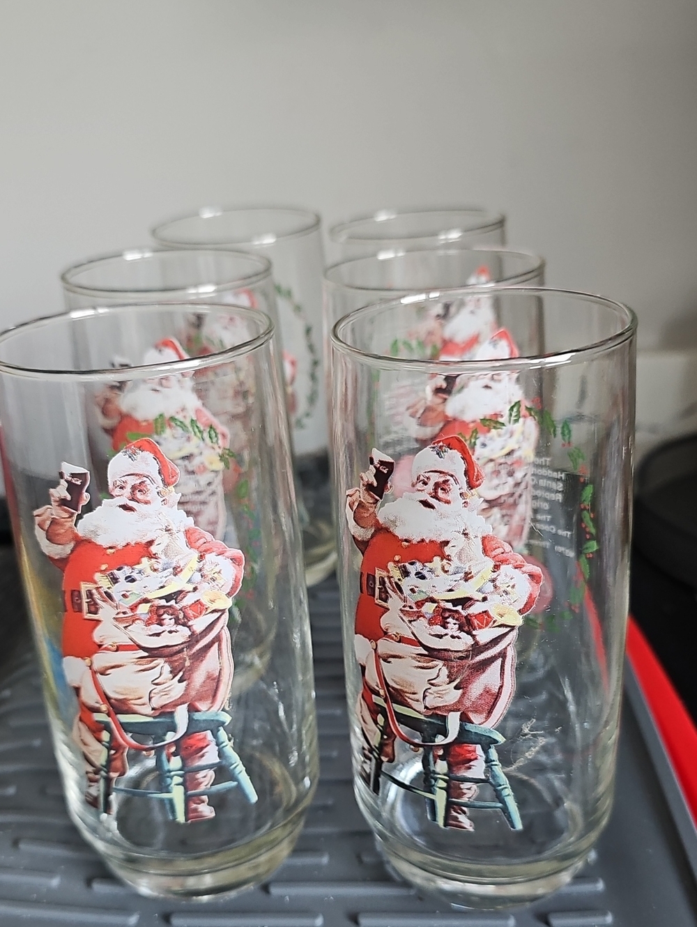 Coca Cola Red and Green Holiday Santa Wreath Glass Set